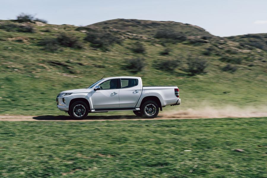 Mitsubishi L200 Double Cab 2019 года  (CIS) (фото 22 из 40)